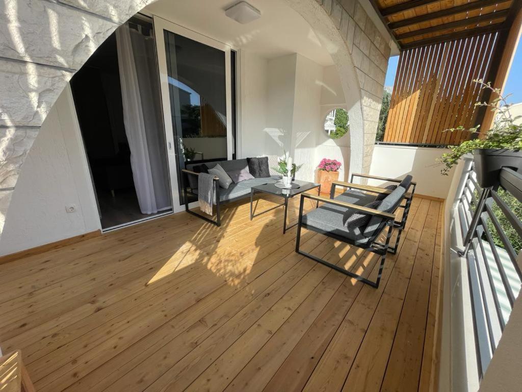 Villa Jadranka Apartments Tučepi Exterior foto